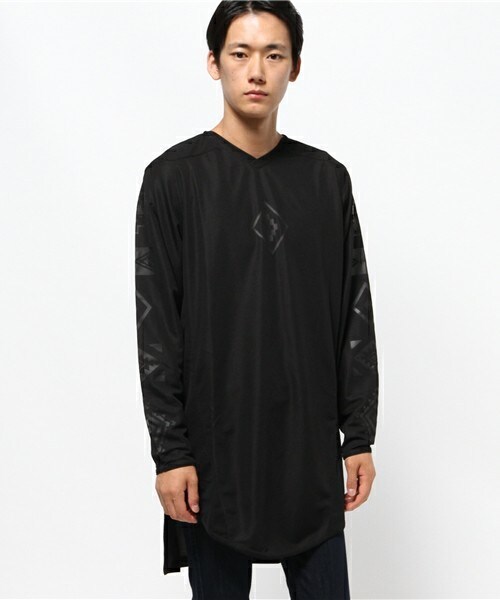 MARCELO BURLON(マルセロ・バーロン)の「marcelo burlon 『MISIONES』 トップス(Tシャツ/カットソー・メンズ・ブラック・MEDIUM/SMALL)」の1枚目の写真
