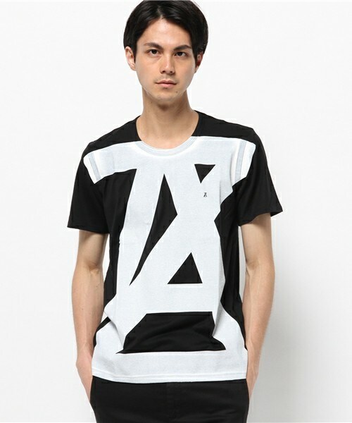 ANREALAGE（アンリアレイジ）の「ANREALAGE オーバーサイズロゴTシャツ 