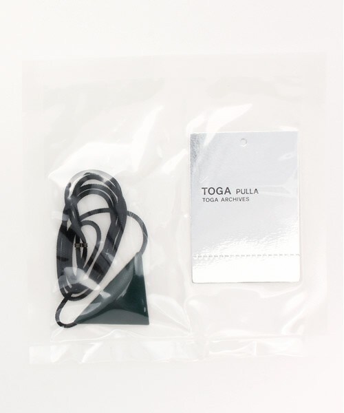 TOGA（トーガ）の「■別注■ TOGA×MIDWEST トライアングルネックレスM（ネックレス・レディース・ホワイト/ブラック/グリーン・FREE）」の14枚目の写真
