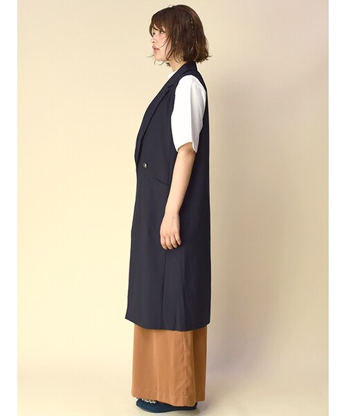 w closet（ダブルクローゼット）の「ツイルテーラードベスト（その他・レディース・ベージュ/ネイビー・FREE）」の4枚目の写真