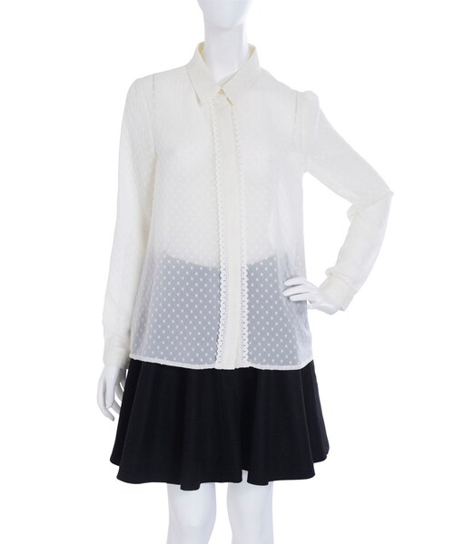 merry jenny（メリージェニー）の「スカラップレースブラウス（トップス・レディース・オフホワイト/ネイビー）」の5枚目の写真