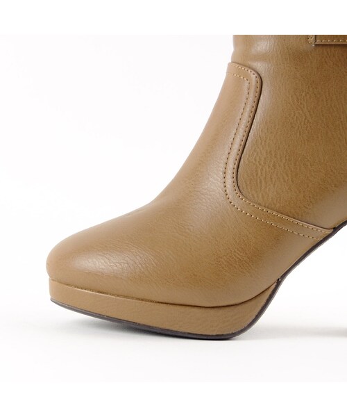 ORiental TRaffic（オリエンタルトラフィック）の「ベルトショートブーツ（シューズ・レディース・ベージュ/ブラック/ブラウン・S/M/L/LL）」の9枚目の写真