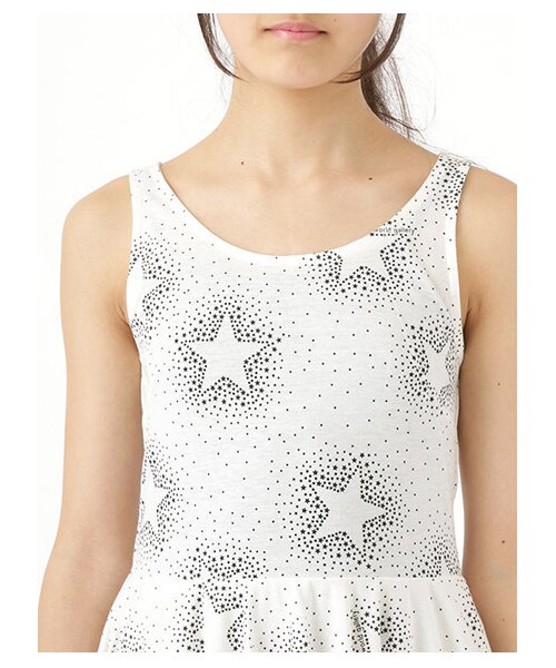 E hyphen world gallery（イーハイフンワールドギャラリー）の「・スターフィット&フレアワンピース（ワンピース/ドレス・オフホワイト/ブラック/サックスブルー・XS/S/M）」の7枚目の写真