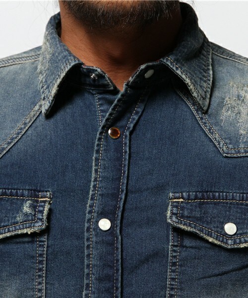RATTLE TRAP（ラトルトラップ）の「ジャージーデニムシャツ【クラッシュリメイク】（シャツ/ブラウス・メンズ・ブルー・MEDIUM/LARGE/LL）」の5枚目の写真