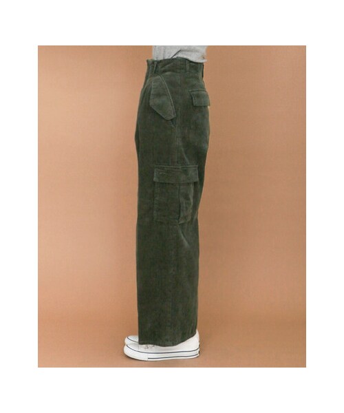 KBF（ケイビーエフ）の「コーデュロイWIDEカーゴパンツ（パンツ・レディース・KHAKI/BEIGE/NAVY・36/38）」の12枚目の写真