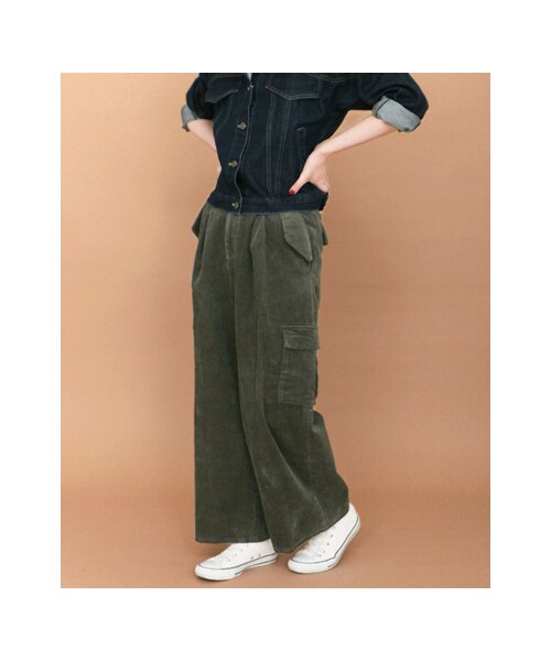 KBF（ケイビーエフ）の「コーデュロイWIDEカーゴパンツ（パンツ・レディース・KHAKI/BEIGE/NAVY・36/38）」の9枚目の写真
