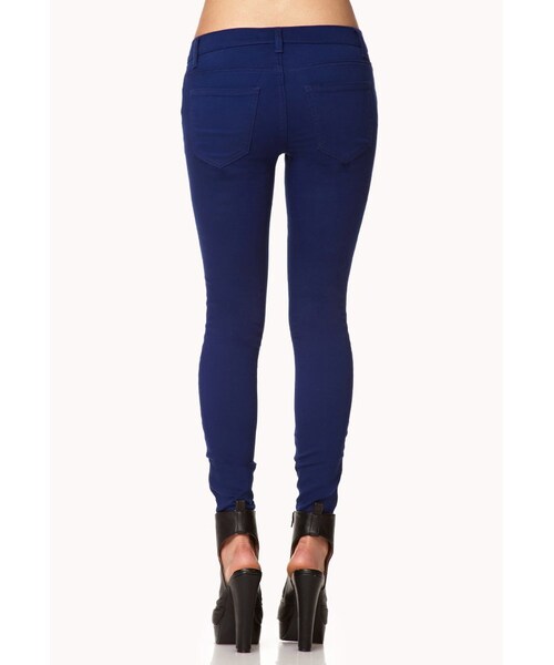 FOREVER 21（フォーエバー トゥエンティーワン）の「FOREVER 21 Colored Zippered Skinny Jeans（デニムパンツ・レディース・Black/White/Purple/Blue/Yellow・26/27/28/30）」の12枚目の写真