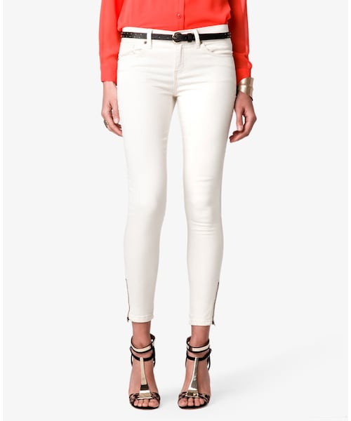 FOREVER 21（フォーエバー トゥエンティーワン）の「FOREVER 21 Colored Zippered Skinny Jeans（デニムパンツ・レディース・Black/White/Purple/Blue/Yellow・26/27/28/30）」の2枚目の写真