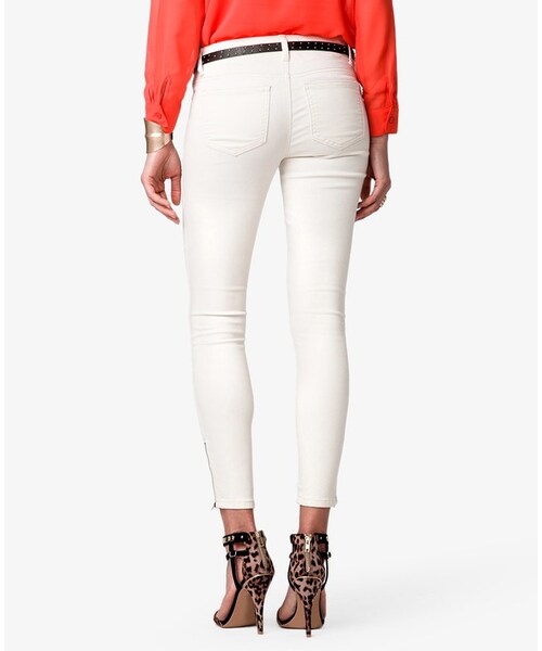 FOREVER 21（フォーエバー トゥエンティーワン）の「FOREVER 21 Colored Zippered Skinny Jeans（デニムパンツ・レディース・Black/White/Purple/Blue/Yellow・26/27/28/30）」の17枚目の写真