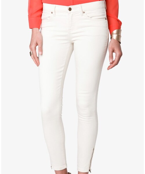 FOREVER 21（フォーエバー トゥエンティーワン）の「FOREVER 21 Colored Zippered Skinny Jeans（デニムパンツ・レディース・Black/White/Purple/Blue/Yellow・26/27/28/30）」の18枚目の写真