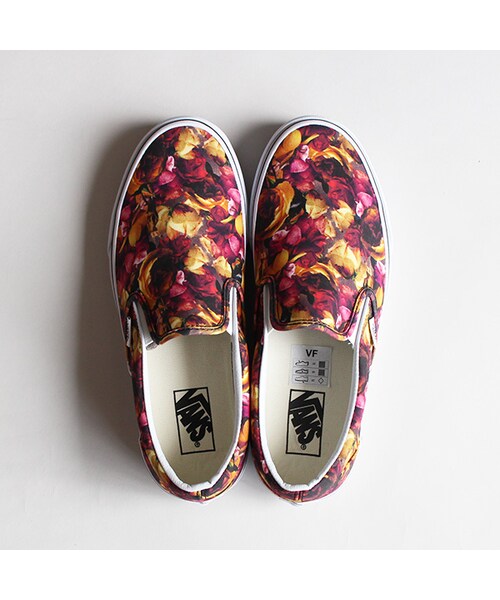 VANS(バンズ)の「Classic Slip-on(ファッション雑貨・Flower・5.5/6/9/9.5/10)」の4枚目の写真