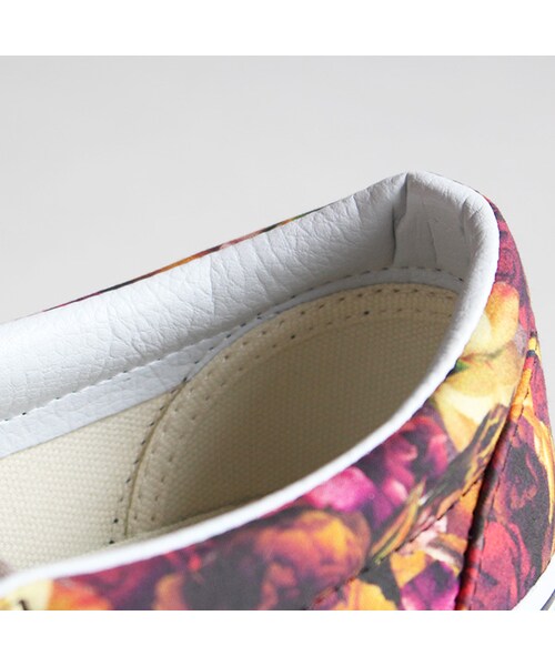 VANS(バンズ)の「Classic Slip-on(ファッション雑貨・Flower・5.5/6/9/9.5/10)」の7枚目の写真