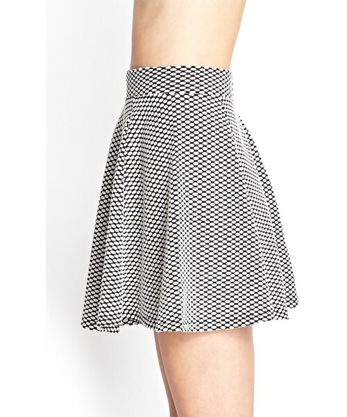 FOREVER 21（フォーエバー トゥエンティーワン）の「FOREVER 21 Polka Dot Skater Skirt（スカート・レディース・White・Small）」の3枚目の写真