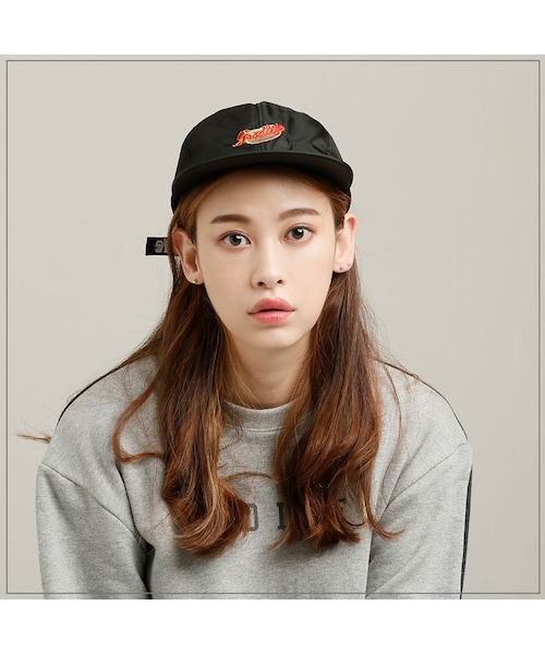 ROMANTIC CROWN（ロマンティッククラウン）の「HOT DOG BALLCAP_BLACK（その他・メンズ・기타）」の2枚目の写真