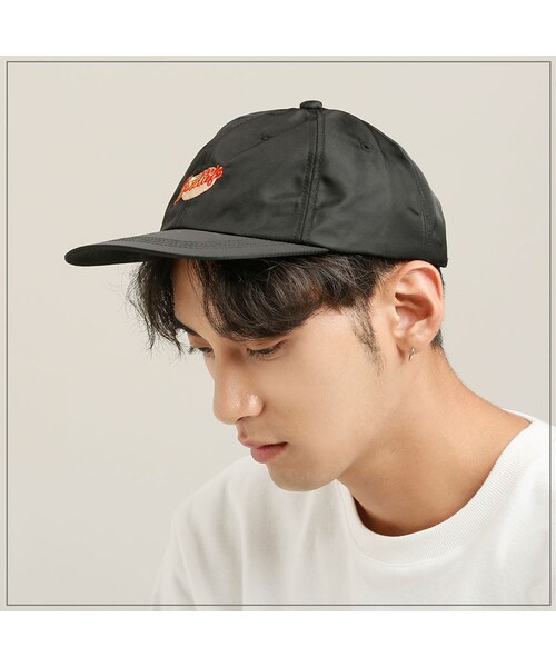 ROMANTIC CROWN（ロマンティッククラウン）の「HOT DOG BALLCAP_BLACK（その他・メンズ・기타）」の3枚目の写真