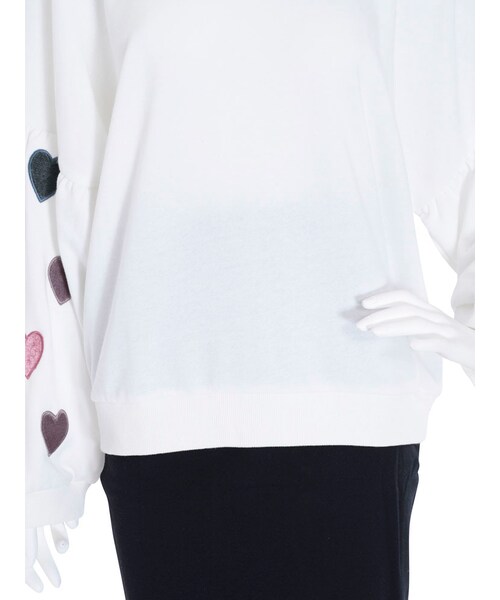 merry jenny（メリージェニー）の「マルチカラーベロアハートスウェット（トップス・レディース・オフホワイト/ブラック）」の10枚目の写真
