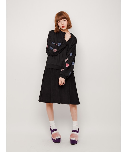 merry jenny（メリージェニー）の「マルチカラーベロアハートスウェット（トップス・レディース・オフホワイト/ブラック）」の4枚目の写真