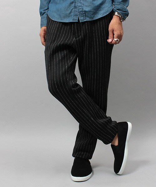 ESSENTIAL GARMENT MEN'S BIGI（エッセンシャルガーメントメンズビギ）の「【長谷川博己さん着用 メンズジョーカー12月号P91掲載】フリーススウェットパンツ/クラシック柄プリント（その他パンツ・メンズ・ブラック/チャコールグレー/グレー・MEDIUM/LARGE）」の4枚目の写真