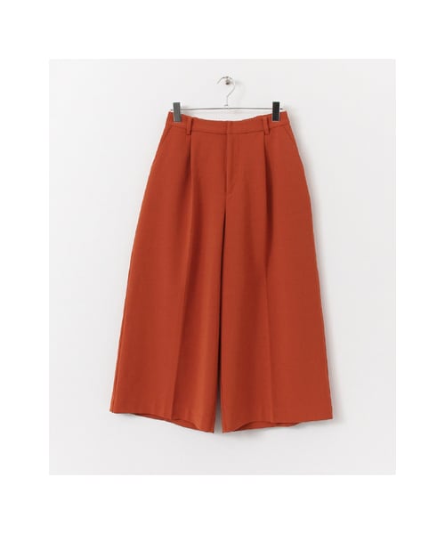 KBF(ケイビーエフ)の「KBF+ ワイドクロップドパンツ(パンツ・レディース・D.RED/KHAKI/BEIGE/BLACK・one)」の1枚目の写真