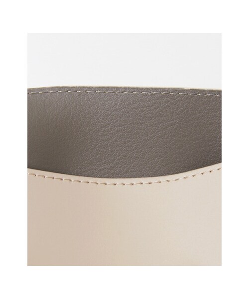 URBAN RESEARCH（アーバンリサーチ）の「YAHKI DRAWSTRINGBAG（バッグ・レディース・IVORY/別注KHAKI/BLACK・-）」の11枚目の写真