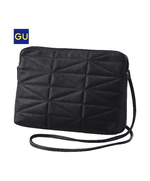 GU（ジーユー）の「（GU）キルティングクラッチショルダーバッグ（WOMEN ⁄ バッグ・レディース・WINE/NATURAL/BLACK/NAVY・-）」の2枚目の写真