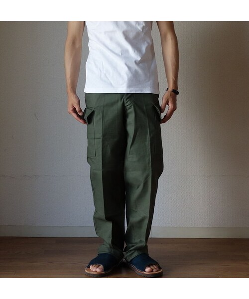 STORES.jp（ストアーズドットジェーピー）の「【完売御礼】DEADSTOCK デッドストック FRENCH AIR FORCE フレンチエアフォース M-70フィールドパンツ OD オリーブドラブ MEN'S メンズ（カーゴパンツ・メンズ・その他）」の2枚目の写真