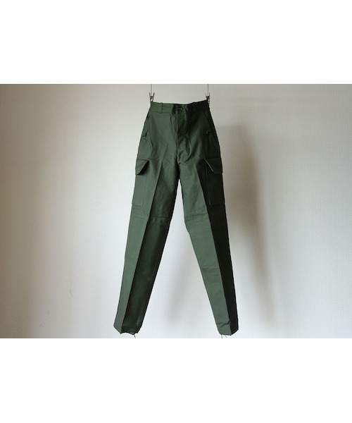 STORES.jp（ストアーズドットジェーピー）の「【完売御礼】DEADSTOCK デッドストック FRENCH AIR FORCE フレンチエアフォース M-70フィールドパンツ OD オリーブドラブ MEN'S メンズ（カーゴパンツ・メンズ・その他）」の6枚目の写真