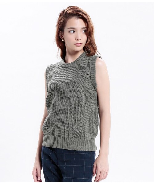 VIS(ビス)の「畦編みベスト(トップス・レディース・グレー/ホワイト/キャメル/カーキ・M)」の5枚目の写真