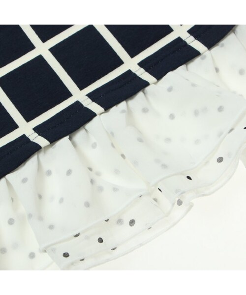 abcd(ナシ)の「裾フリル格子柄Tシャツ(トップス・キッズ・ネイビーブルー/オフホワイト・80/90/95/100/110/120/130/140)」の7枚目の写真