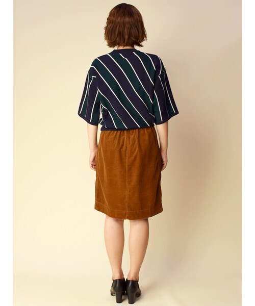 w closet（ダブルクローゼット）の「16Wコーデュロイタックスカート（スカート・レディース・L.グレー/キャメル/D.オレンジ/ブラック・FREE）」の7枚目の写真