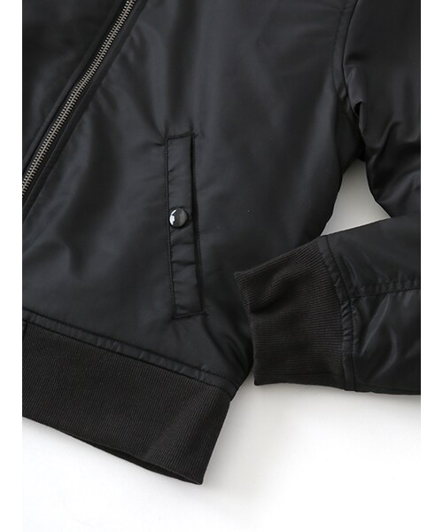 w closet（ダブルクローゼット）の「【予約】中綿入りリバーシブルMA-1（ジャケット/アウター・レディース・カーキ/ブラック・FREE）」の8枚目の写真
