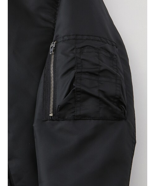 w closet（ダブルクローゼット）の「【予約】中綿入りリバーシブルMA-1（ジャケット/アウター・レディース・カーキ/ブラック・FREE）」の7枚目の写真