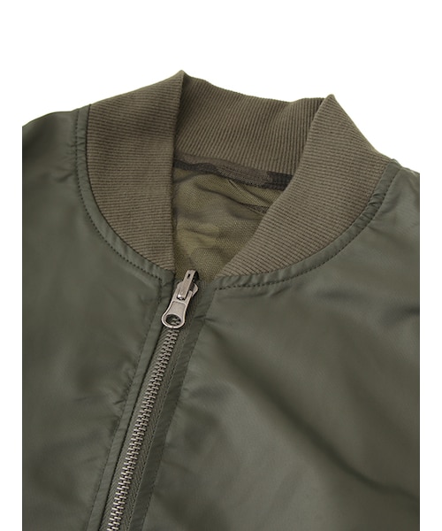 w closet（ダブルクローゼット）の「リバーシブルMA-1（ジャケット/アウター・レディース・カーキ/ブラック・FREE）」の7枚目の写真