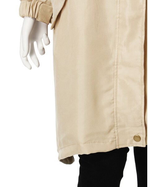 jouetie（ジュエティ）の「バックロゴライトモッズCT（ジャケット/アウター・レディース・ブラック/ベージュ・M）」の8枚目の写真