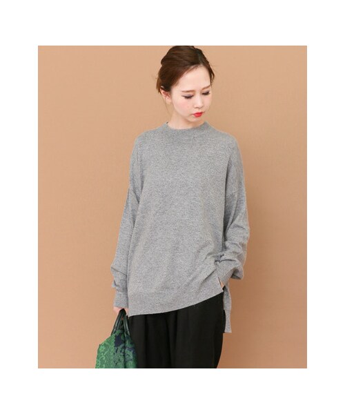 KBF(ケイビーエフ)の「クルーネックWIDEニット(トップス・レディース・T.GRAY/PURPLE/ASH GREEN/NAVY・one)」の10枚目の写真