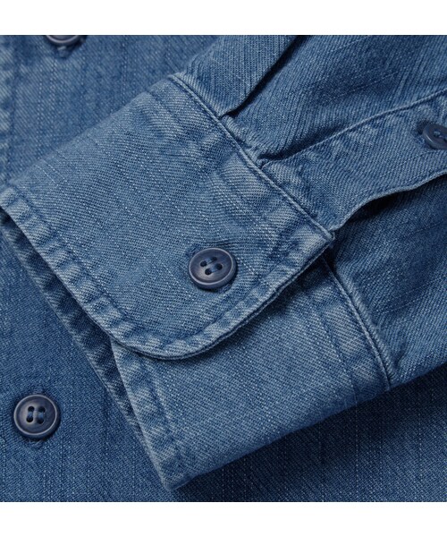 A.P.C.(アーペーセー)の「A.P.C. Button-Down Collar Denim Shirt(シャツ/ブラウス・メンズ・Blue・XS/S/M/L/XL)」の5枚目の写真