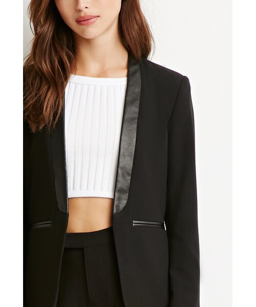 FOREVER 21（フォーエバー トゥエンティーワン）の「フェイクレザートリムジャケット（ジャケット/アウター・レディース・BLACK/CREAM・Small/Medium/Large）」の8枚目の写真