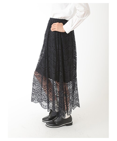 E hyphen world gallery（イーハイフンワールドギャラリー）の「・ペチスカート付ひげレースマキシスカート（スカート・アイボリー/ブラック/ネイビー・F）」の5枚目の写真