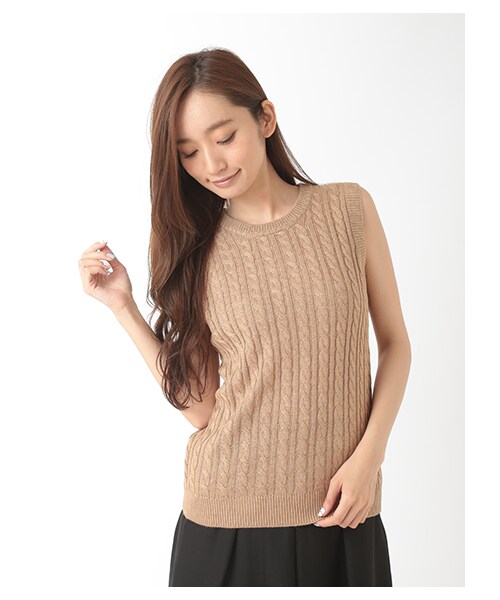 E hyphen world gallery（イーハイフンワールドギャラリー）の「・細ケーブル編ニットベスト（トップス・アイボリー/杢グレー/キャメル/ネイビー・F）」の3枚目の写真