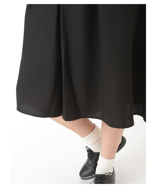 E hyphen world gallery（イーハイフンワールドギャラリー）の「・ジョーゼットタックミディアムパンツ（パンツ・ブラック/グレーベージュ/ネイビー・F）」の10枚目の写真