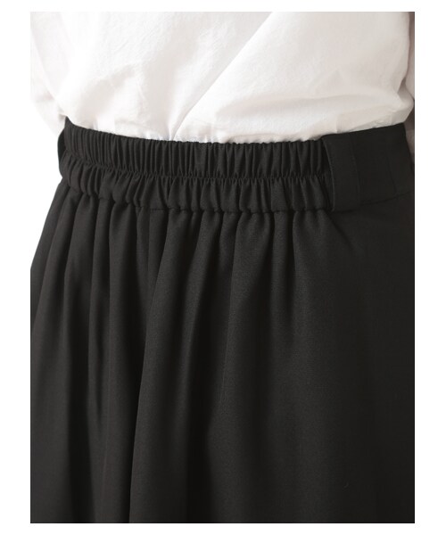 E hyphen world gallery（イーハイフンワールドギャラリー）の「・ジョーゼットタックミディアムパンツ（パンツ・ブラック/グレーベージュ/ネイビー・F）」の7枚目の写真