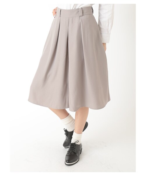 E hyphen world gallery（イーハイフンワールドギャラリー）の「・ジョーゼットタックミディアムパンツ（パンツ・ブラック/グレーベージュ/ネイビー・F）」の2枚目の写真