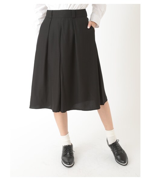 E hyphen world gallery（イーハイフンワールドギャラリー）の「・ジョーゼットタックミディアムパンツ（パンツ・ブラック/グレーベージュ/ネイビー・F）」の4枚目の写真