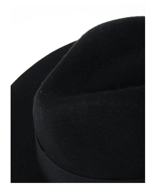 E hyphen world gallery(イーハイフンワールドギャラリー)の「ツバ長フェルトハット(帽子・ブラック/キャメル・F)」の7枚目の写真