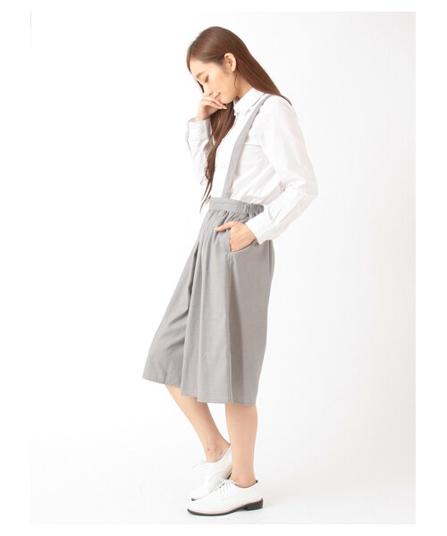 E hyphen world gallery（イーハイフンワールドギャラリー）の「【Special Price】サスペンダー付ギャザーパンツ（パンツ・アイボリー/杢ライトグレー/ブラック）」の5枚目の写真