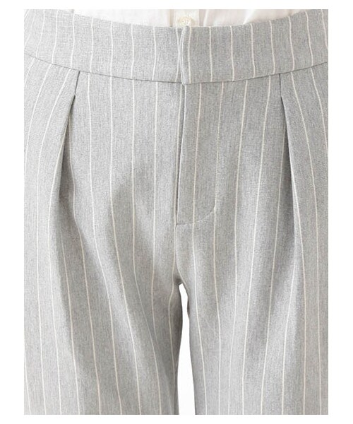 E hyphen world gallery(イーハイフンワールドギャラリー)の「TR C&Sテーパードパンツ(パンツ・ライトグレー/ネイビー)」の9枚目の写真