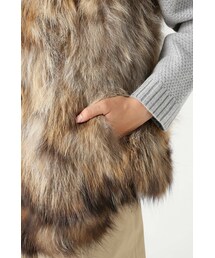 L'Appartement（アパルトモン）の「Shacha Raccon Fur VEST ラクーン