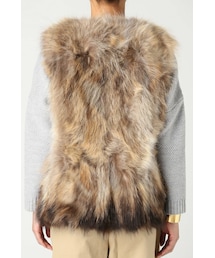 L'Appartement（アパルトモン）の「Shacha Raccon Fur VEST ラクーン