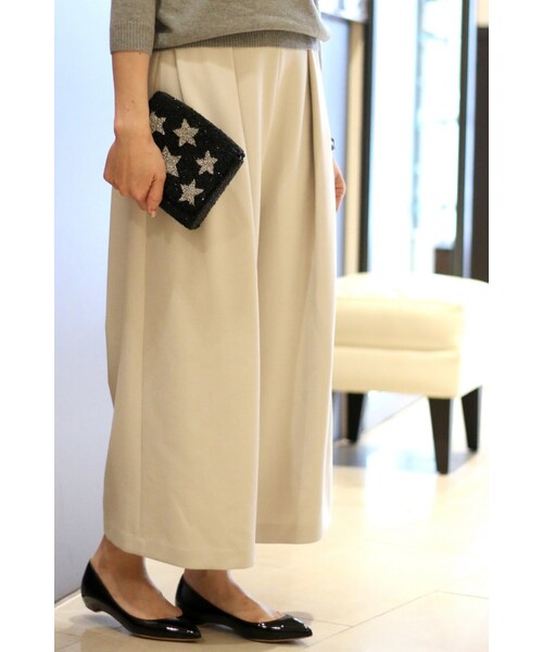 Spick & Span（スピックアンドスパン）の「≪予約≫スポンジWクロス クロップバギー◆（パンツ・レディース・ブラック/ナチュラル/キャメル/ピンク・34/36/38/40）」の2枚目の写真