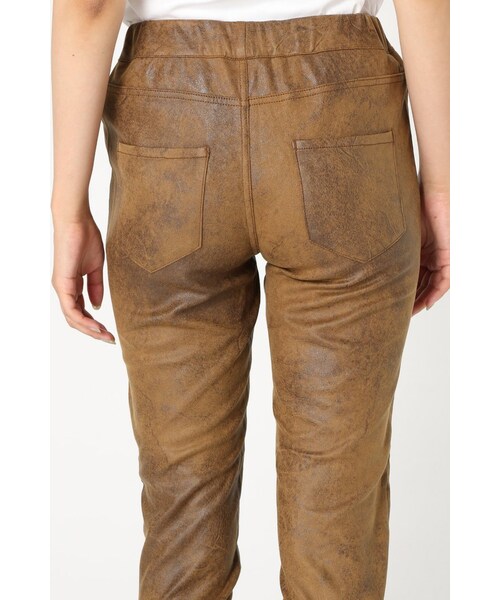 JOURNAL STANDARD(ジャーナルスタンダード)の「フェイクレザースキニー(パンツ・レディース・ブラウン・36/38/40)」の7枚目の写真